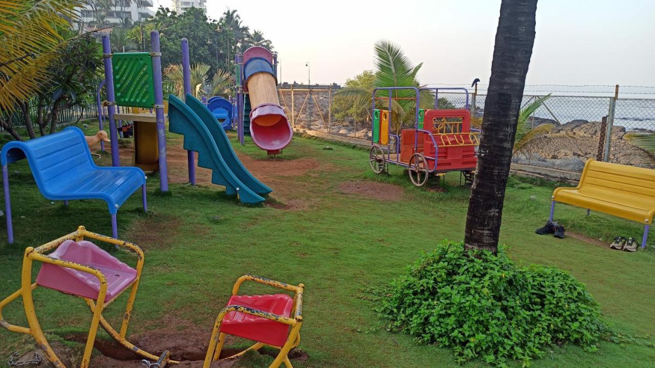 Cozy Private Ac Studio By The Sea Bandstand Bandra W Mumbai Nr Taj Lands End Appartement Buitenkant foto