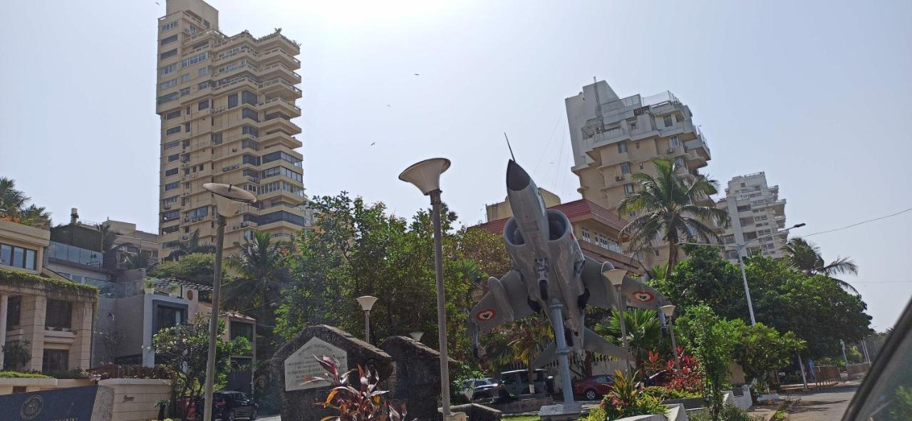 Cozy Private Ac Studio By The Sea Bandstand Bandra W Mumbai Nr Taj Lands End Appartement Buitenkant foto